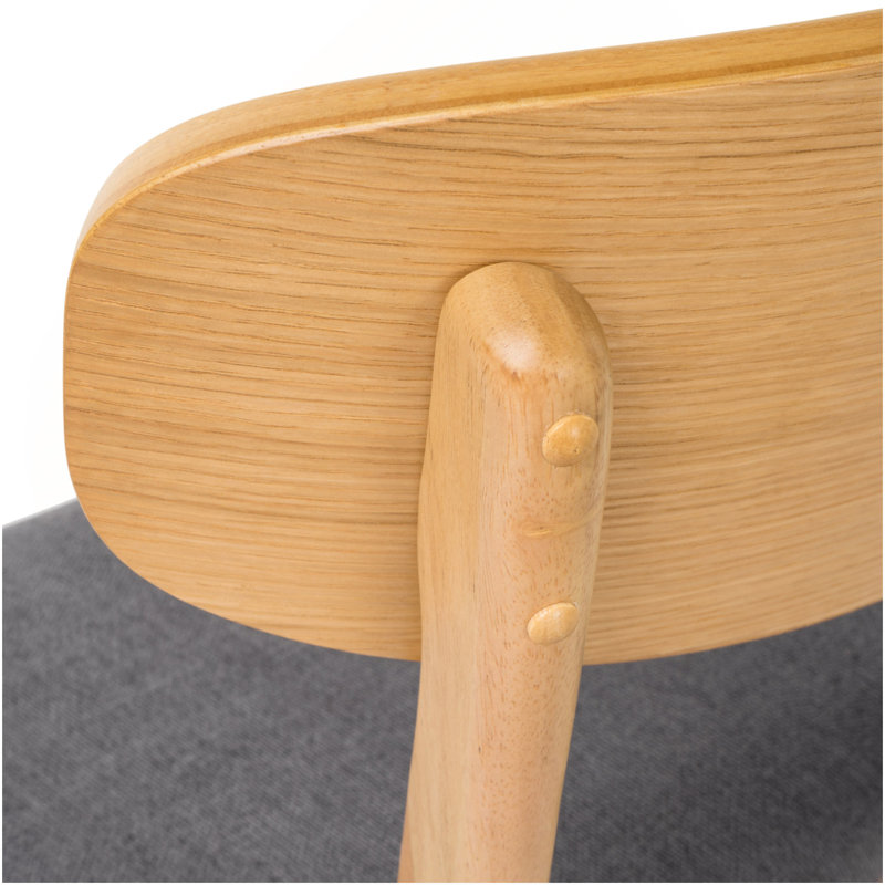 Chaise en tissu