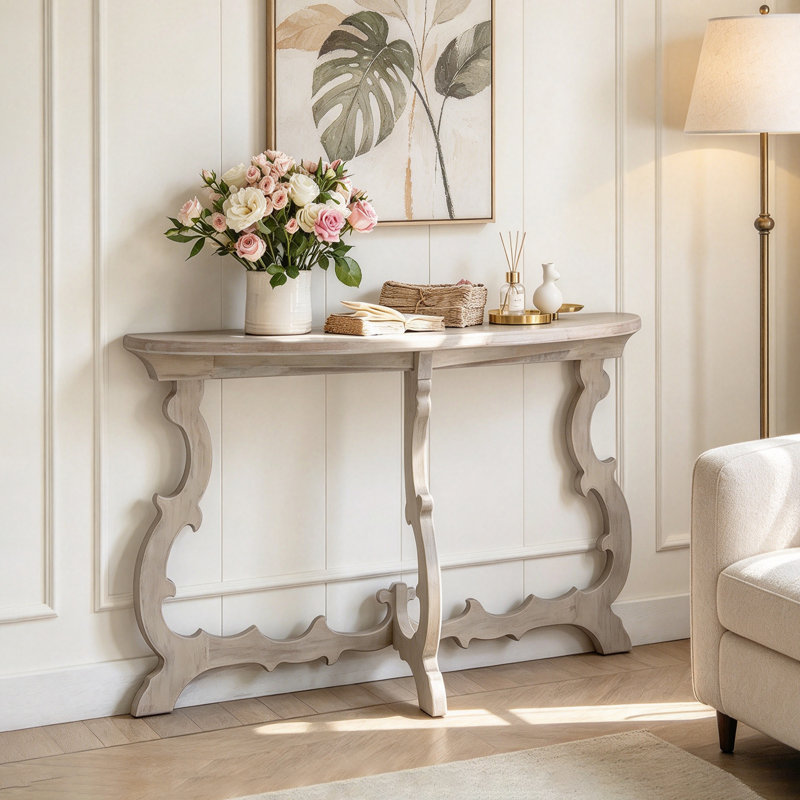 Console semi-circulaire sculptée de style français