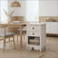 Table de chevet en rotin avec 2 tiroirs - Grande table de chevet 27 po Boho pour petits espaces et chambres à coucher