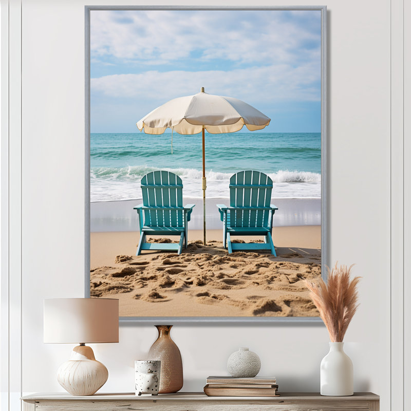 «Beach Chairs Scenery III - Coastal Beach», art mural sur toile, H 40 po x l 30 po x P 1,5 po, Encadrement argenté