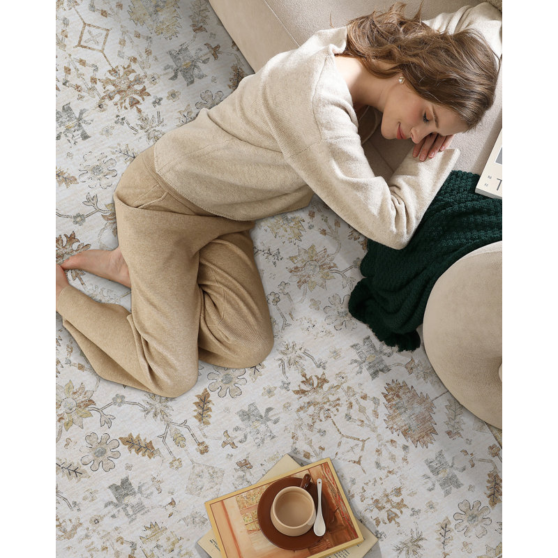 Ciccotelli Machine Washable Oriental Rug, Rectangle 8' x 12'
