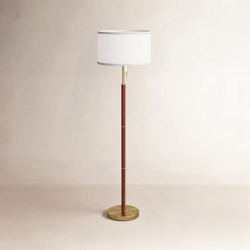 Lampe sur pied traditionnelle en laiton et noyer 58 po Adaire