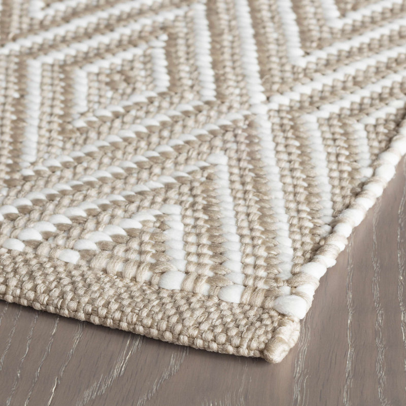 Handwoven Diamond Indoor/Outdoor Rug, Rectangle 5' x 8', Platinum/White