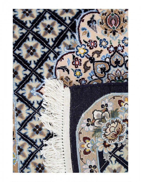 Tapis unique en laine et soie 2 pi x 3 pi Elliona