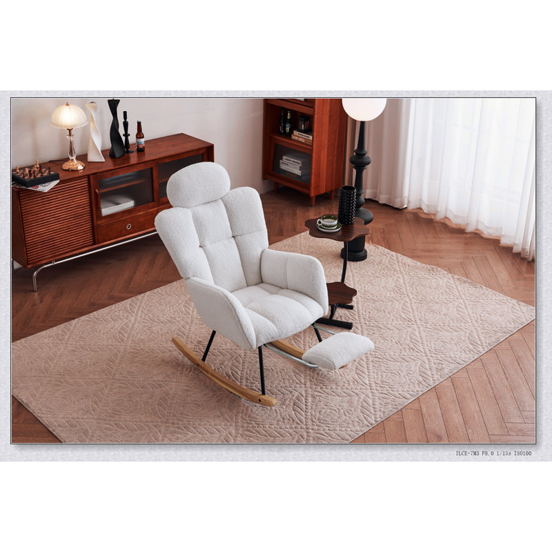 Chaise berçante rembourrée en tissu avec coussin et repose-pieds Teddy