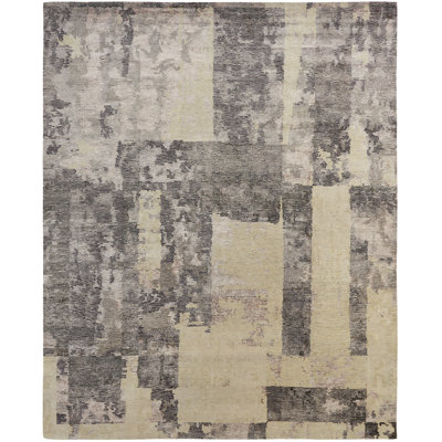 Area Rug in Gray