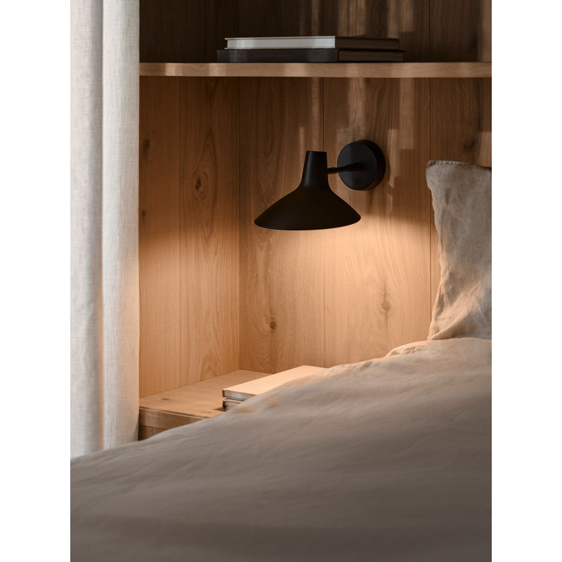 Steel Flush Mounted Sconce, Black