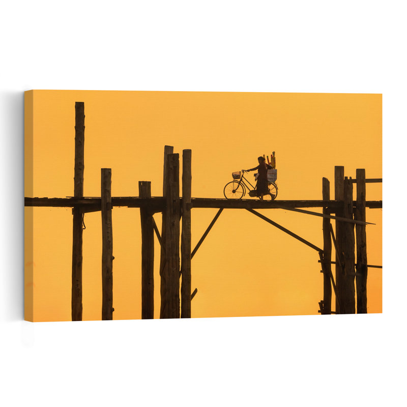Coucher de soleil sur le pont, 16" H x 24" W
