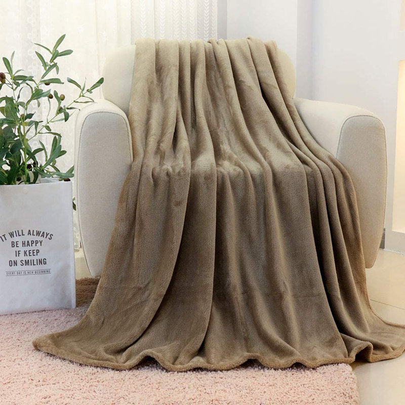 Couverture en flanelle, L 50 po x L 60 po, Brun