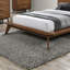 Ensemble de lit plateforme Mid-Century moderne en noyer avec tables de chevet, fabrication en bois massif pour des chambres élégantes et fonctionnelles-1239675609