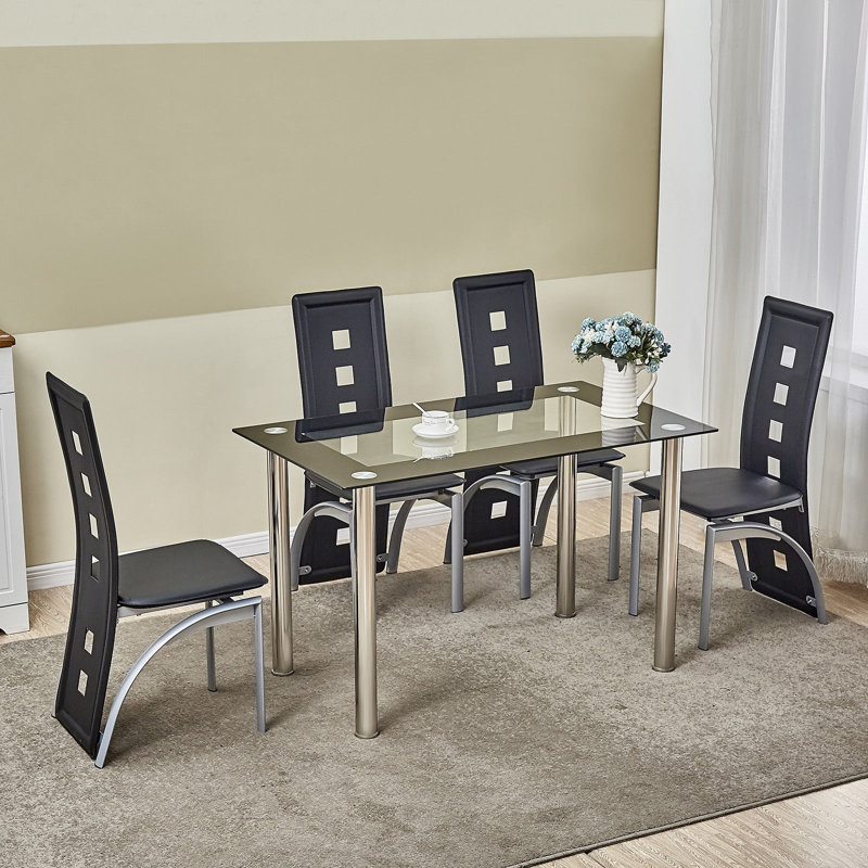 Ensemble repas pour 4 personnes Vasken