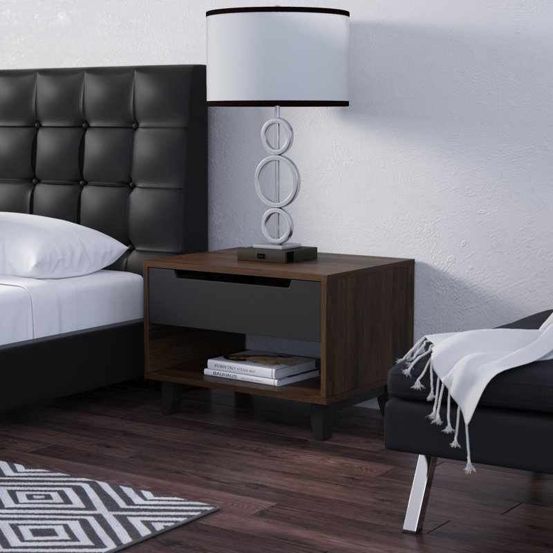 Landaverde Piece Bedroom Set
