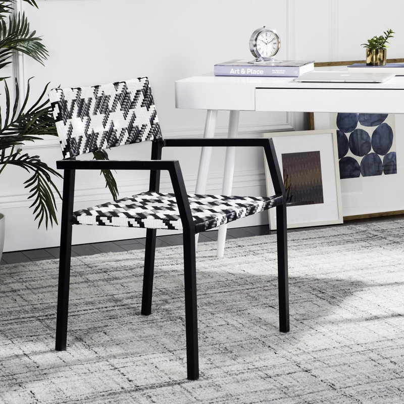 Chaise avec accoudoirs en noir et blanc Lavada