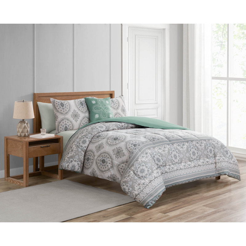 King Comforter + 3 Additional Pieces