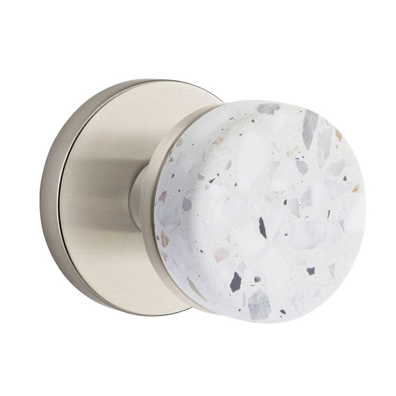 Mortaise intérieure de passage Emtek Select avec rosette à disque et tige conique, bouton Terrazzo clair (LH), Nickel satiné