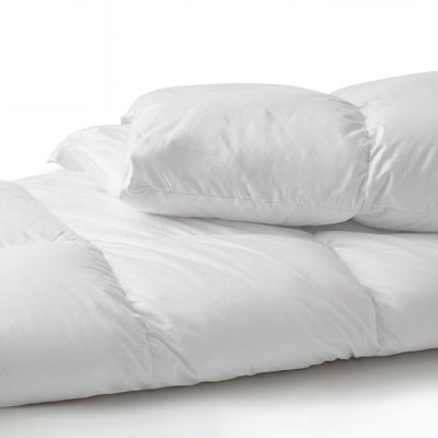 All-Season Reversible Down Alternative 100% Microfiber Comforter