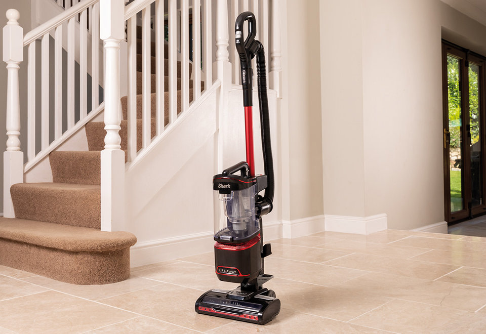 Shark Classic Upright Vacuum NV602UK