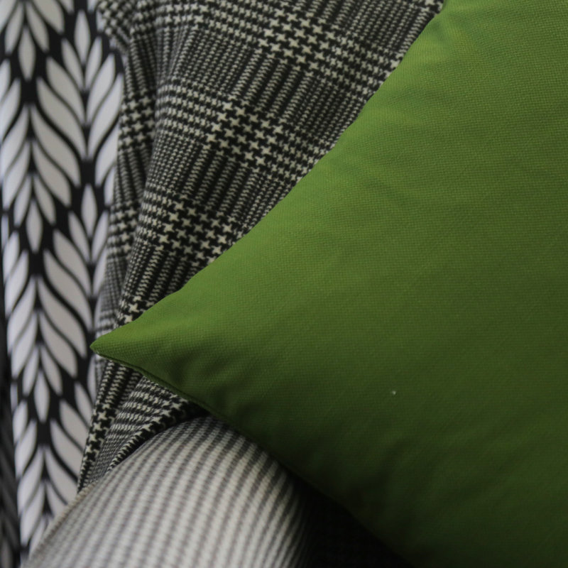 Housse et insert de coussin intérieur / extérieur carré 100% satin Dliyah, Vert