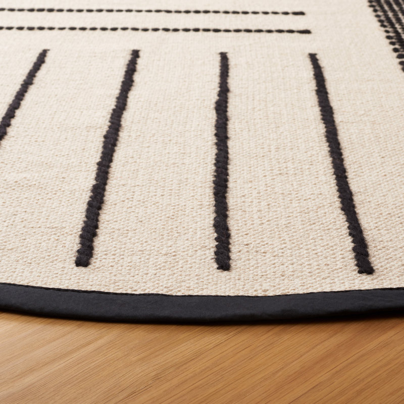 Geometric Handmade Kilim Wool/Cotton Area Rug in Ivory/Black, Round 6'