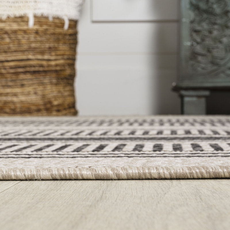 Clarina Modern Double Stripe Black/Beige Indoor/Outdoor Rug, Rectangle 5'3" x 7'7"