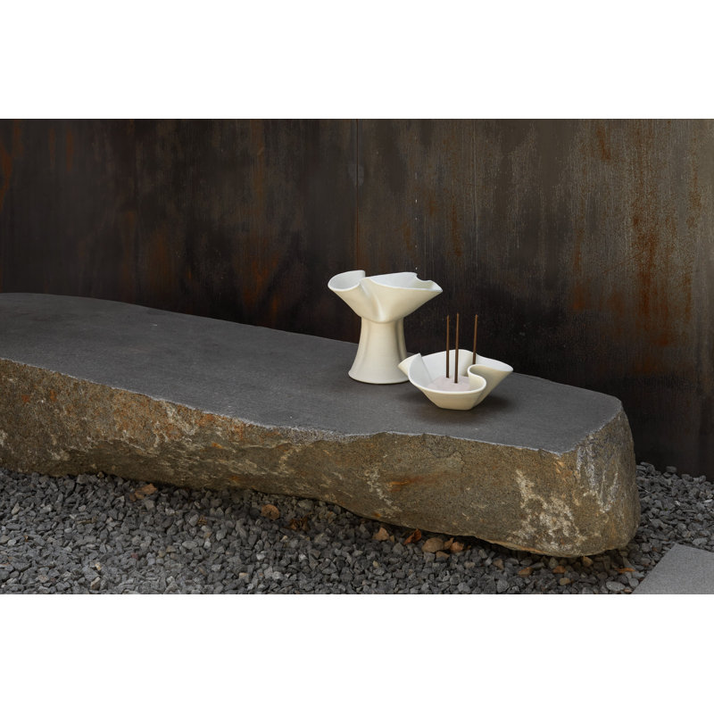 Esme Bowl, Raw Noir