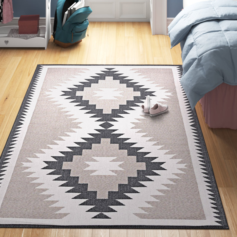 Ilkka Performance Geometric Rug, Rectangle 4' x 6'
