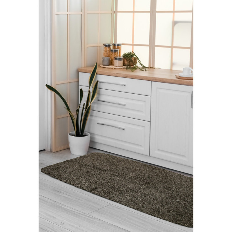 Stoios Solid Colour Machine Tufted Area Rug, Rectangle 66 x 120 cm
