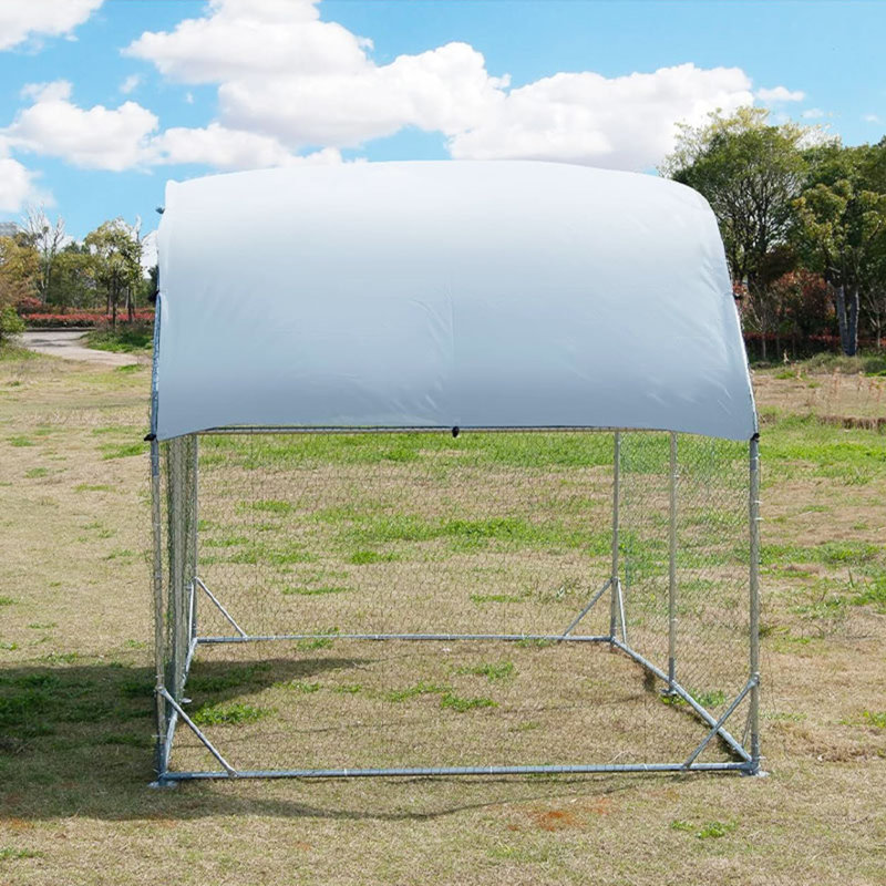 Cage à poules en métal avec cage imperméable et anti-UV pour utilisation dans une cour arrière extérieure avec toit en forme de dôme 