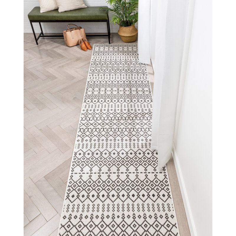 Tapis intérieur / extérieur ivoire Marshanna Nord Trellis, Tapis de couloir 2 pi 7 po x 9 pi 10 po