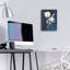 «White Florals Of Summer 4» par Danhui Nai, art mural en verre acrylique