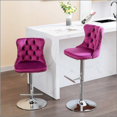 Tabourets de bar pivotants en velours à hauteur de siège réglable de 25 à 33 pouces, tabourets de bar modernes à base chromée avec dossier capitonné confortable pour un pub à la maison et un îlot de cuisine, ensemble de 2