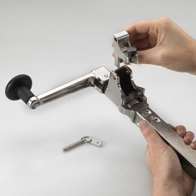 BOJ Metal Manual Can Opener