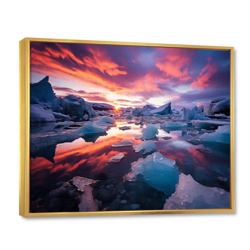 «Ambriehl Glacier Landscape Sunset II», reproduction, H 30 po x l 40 po, Cadre flottant doré
