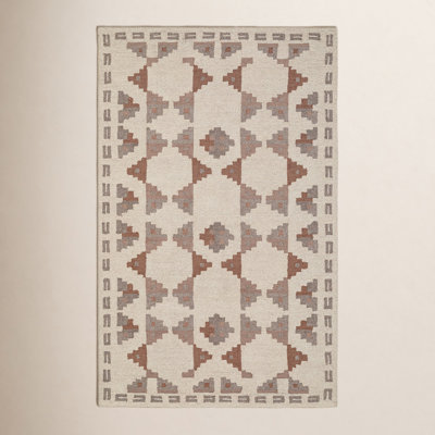 Elsey Hand Tufted Wool Southwestern Indoor Rug