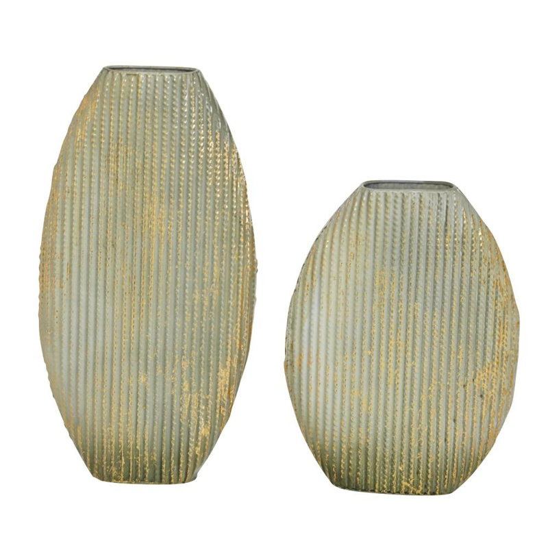 Ensemble de 2 vases de table en métal doré Coleshill