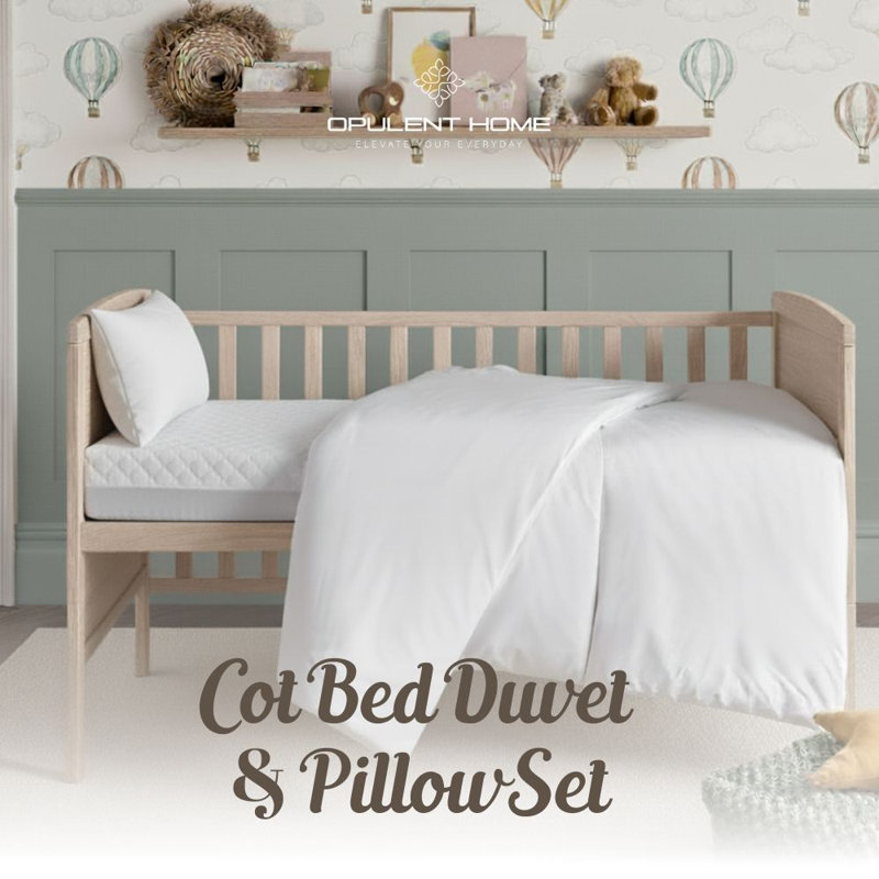Reversible Toddler Duvet And Pillows Set