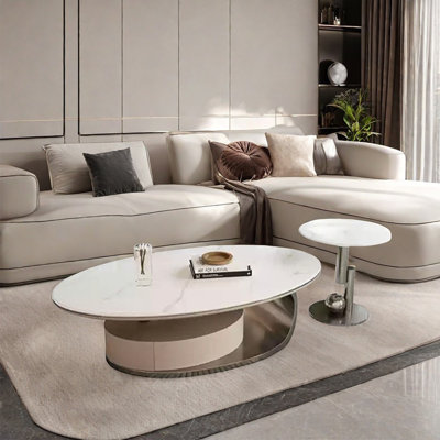 Tables basses simples et luxueuses