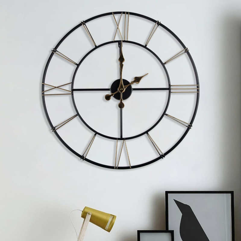 Woong Metal Wall Clock