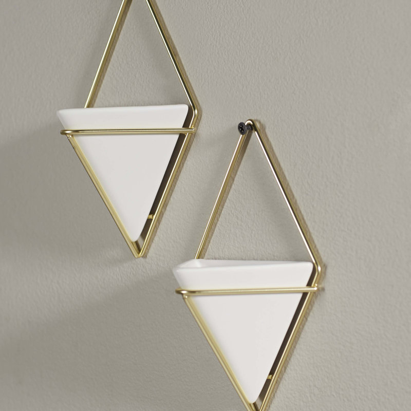 Trigg Modern Abstract Wall Decor on Resin, 7.5" H x 4.4" W x 2.88' D, White/Brass