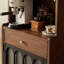 Écrou brun + bois massif noir + vitrines