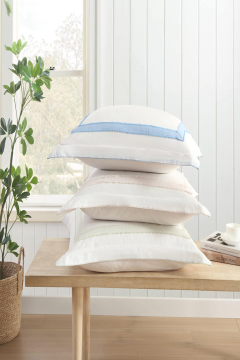 Accessories to Dress your Bed