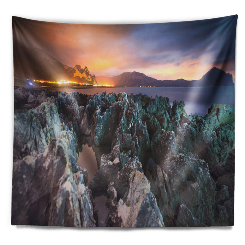 Paysage, belle vue nocturne de la tapisserie côtière, H 78 po x l 92 po