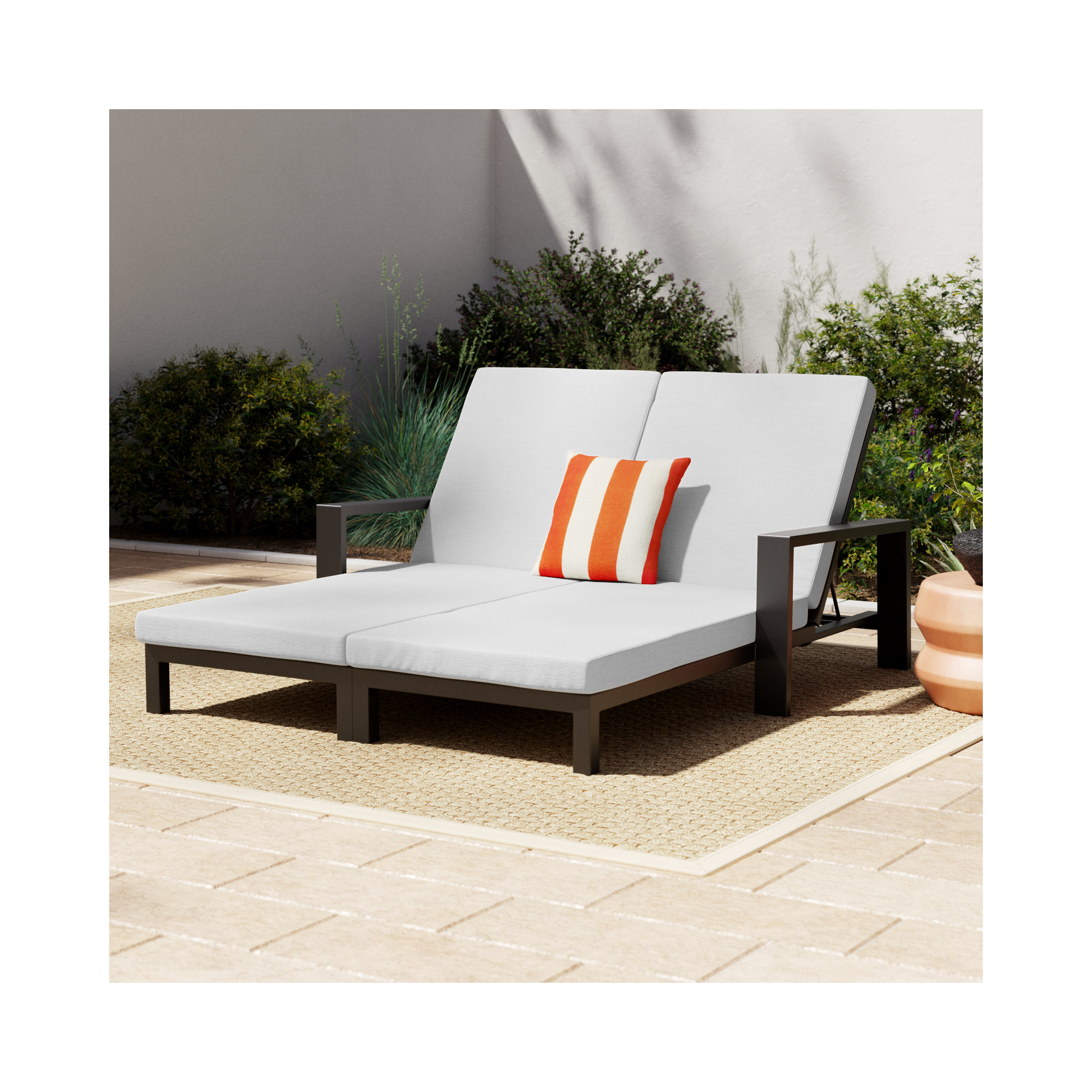Hoyt Outdoor Metal Double Chaise Lounge, Grayish Cushion/Slate Black Frame