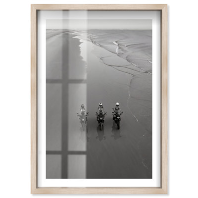 «Beach Bikers Shadowbox Print» par Notoriart