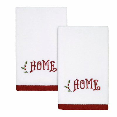 Holiday Haven 2-Piece White Fingertip Towel Set