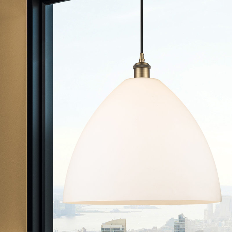 Luminaire suspendu en forme de dôme à 1 lumière Angelia, H 18,75 po x l 16 po x P 16 po, Blanc, Laiton brossé