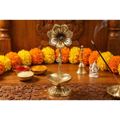 Handmade 3-Inch Brass Decorative Diya – Single-Wick Hibiscus Flower Oil Lamp for Puja, Meditation, and Home Décor