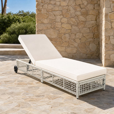 Méridienne d'extérieur avec dossier réglable à 5 positions, fabrication en rotin avec coussin rembourré et roues mobiles pratiques, idéale pour la détente au bord de la piscine, dans la cour, dans le jardin, sur le balcon ou sur la terrasse