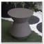 Table d'appoint d'extérieur robuste en faux terrazzo-472701904