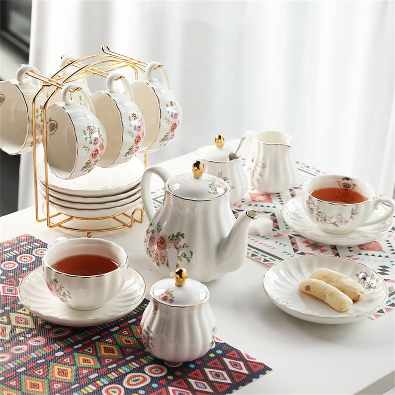 Lark Manor 1ml Floral Teapot Set